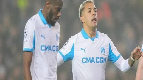 “05后新星19岁亮相决赛，击败国内高手，德约科娃巅峰对决或夺魁”